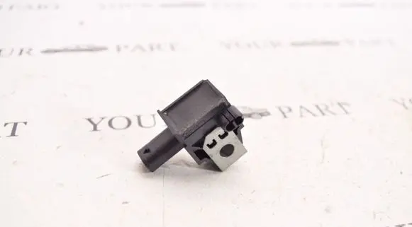 BMW 5 F10 F11 Airbag deployment crash/impact sensor 7792241