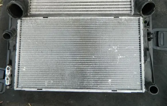 BMW 3 E90 E91 Radiator set 7810291 7798788 9169526