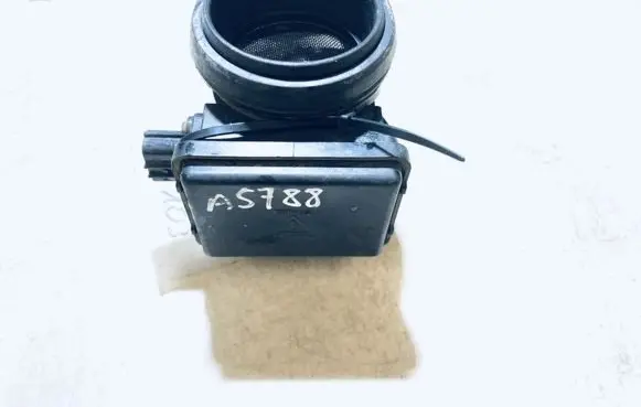 Mazda 323 Mass air flow meter b3h7 e5t51171