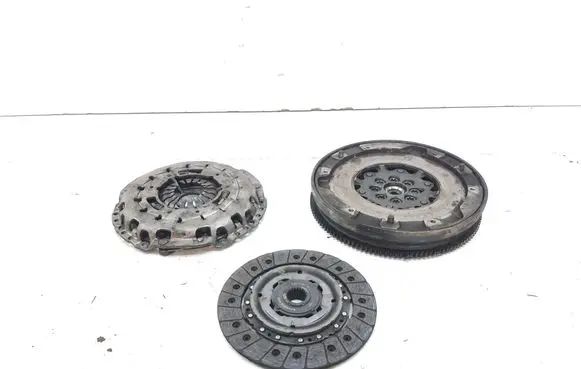 BMW 1 E81 E87 Clutch set kit 415055210 124058910 323078710
