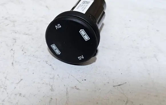 Land Rover Discovery Sport USB socket connector FK7219010AB XBGT3 20170216