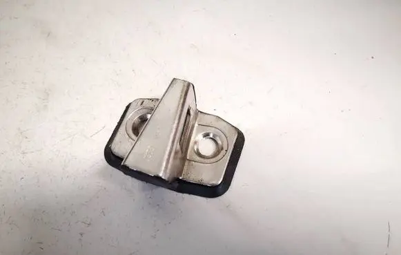 Audi A4 S4 B5 8D Front door lock loop/hook striker 