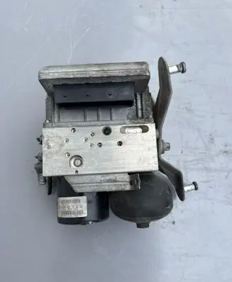 Mercedes-Benz E W211 ABS Pump 0265960025 D0P01050FEA A0054317212