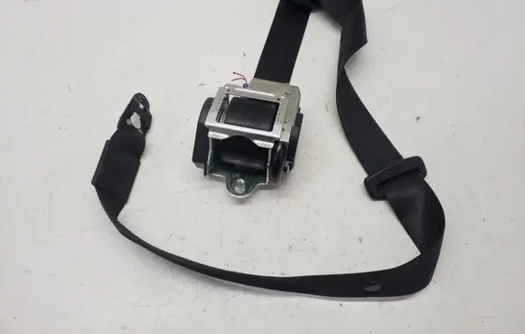 Audi A6 S6 C6 4F Front seatbelt 560788601 4F0857706A