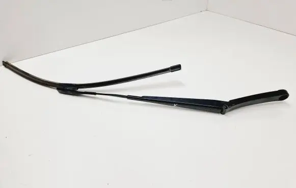 Skoda Octavia Mk3 (5E) Front wiper blade arm 5E1955409