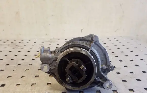 BMW X6 E71 Vacuum pump 1166779123204 700437012