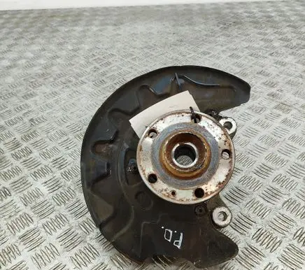 Skoda Superb B8 (3V) Front wheel hub 5Q0407258C