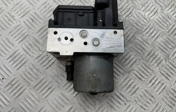 Toyota Avensis T250 ABS Pump 4405005080 4454005040
