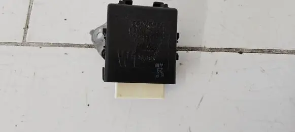 Toyota Prius+ (ZVW40) Other control units/modules 8594047040 4230002090