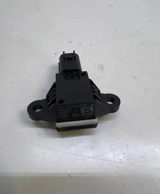Ford Fiesta Airbag deployment crash/impact sensor GN1514C676AA 06132019 4A3316C3