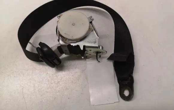 Ford Focus Front seatbelt 3032388G 33048192