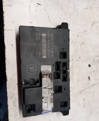 Mercedes-Benz E W211 Door control unit/module 2118200526 356803