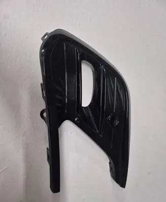 Volkswagen Polo VI Front bumper lower grill 2G0853666R