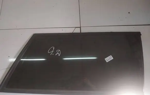 Volkswagen PASSAT B5 Rear side window AS2