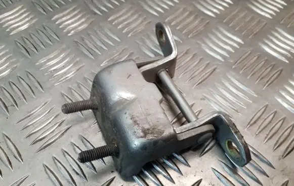 Infiniti FX Rear door upper hinge