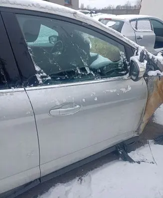 Ford C-MAX II Front triangle window/glass 