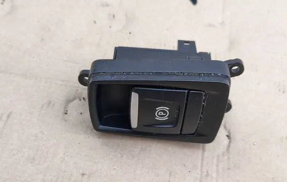 BMW 2 F45 Hand parking brake switch 6822524-01