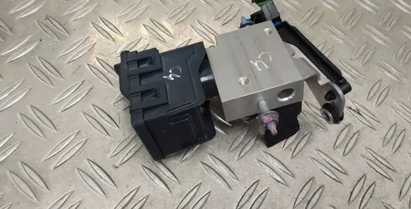 Air conditioning (A/C) expansion valve