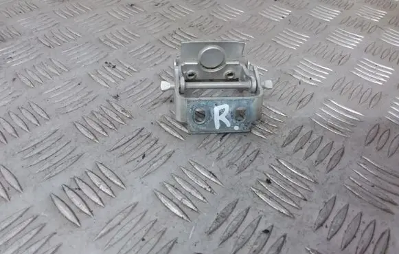 Ford Fiesta Tailgate/trunk/boot hinge