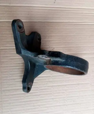 Toyota Corolla Verso E121 Engine mounting bracket 4345705030 4345705050