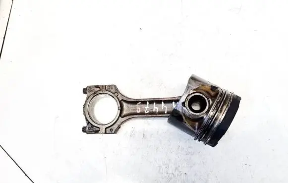 Opel Omega B2 Piston with connecting rod