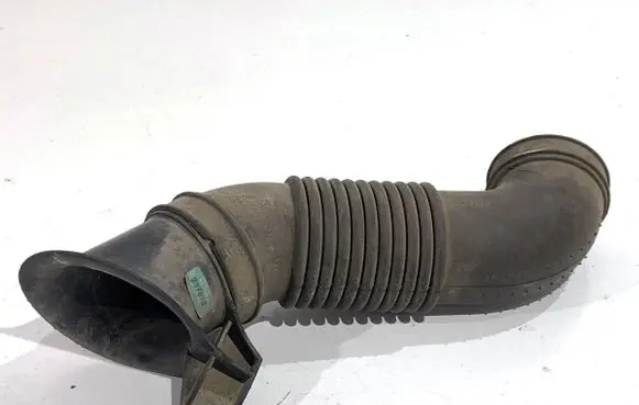 Fiat Sedici Air intake hose/pipe