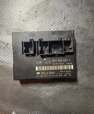 Audi A3 S3 8P Comfort/convenience module 8P0959433C 05700610 5DK00858336