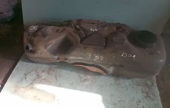 Suzuki SX4 Fuel tank 8910179J00 8910179J10