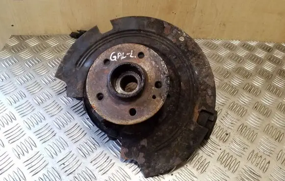 Mercedes-Benz ML W163 Rear wheel hub