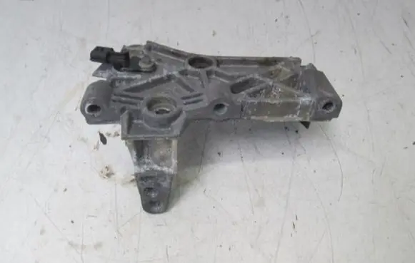Renault Twingo II Driveshaft support bearing bracket 
