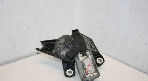 Opel Vivaro Rear window wiper motor