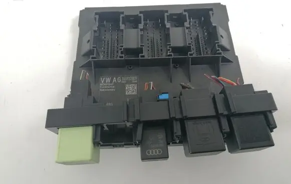 Volkswagen PASSAT B7 Comfort/convenience module 3AA937087F