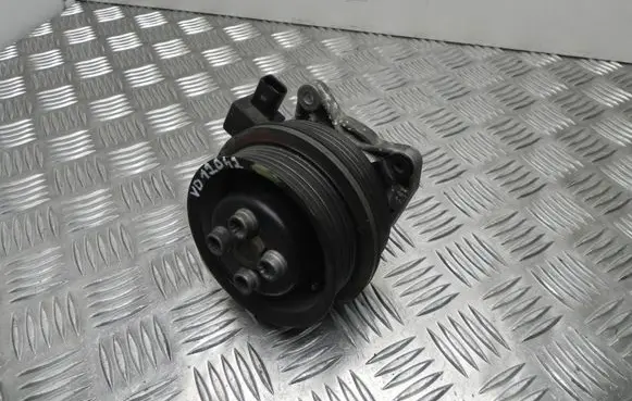 Volkswagen Golf V Water pump 03C121004E VD12042