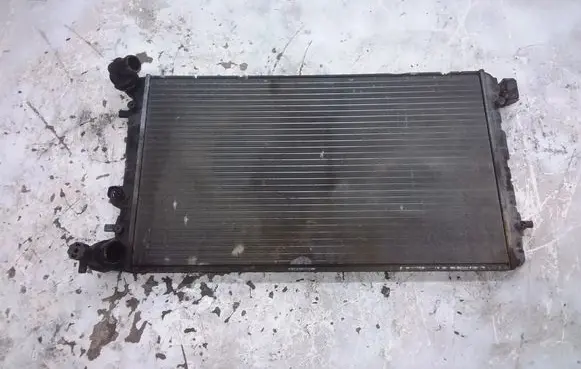 Volkswagen New Beetle Coolant radiator 1C0121201D 838352U