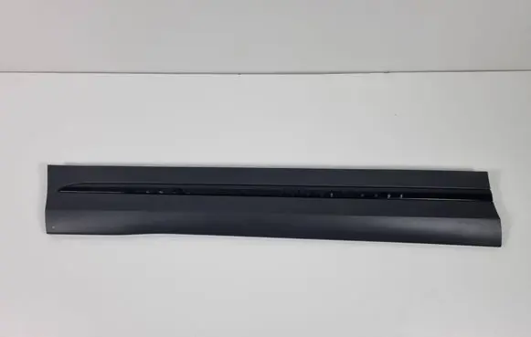 Mercedes-Benz GLA H247 Front door trim (molding) A2477279200