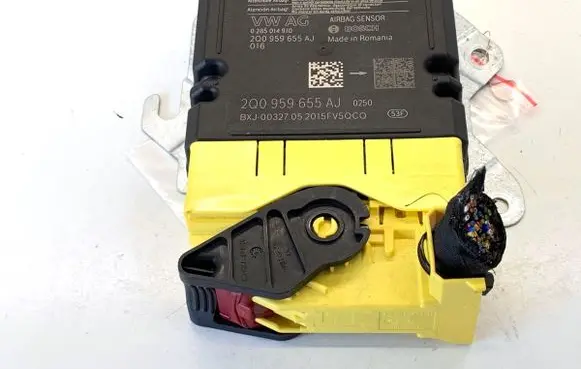 Skoda Kamiq Airbag deployment crash/impact sensor 2Q0959655AJ