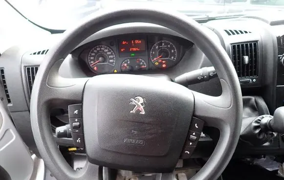 Peugeot Boxer Steering wheel 