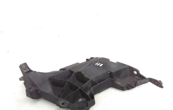 Audi A7 S7 4G Front bumper mounting bracket 4G8807284C