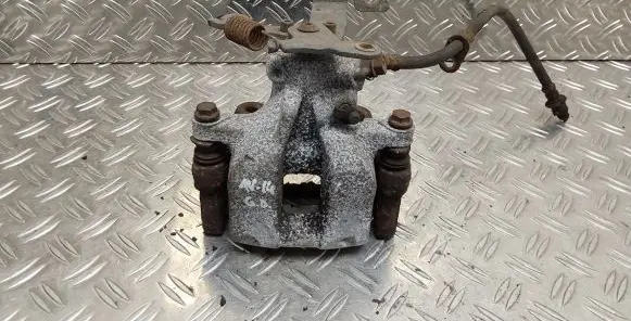 Toyota Avensis T270 Rear brake caliper