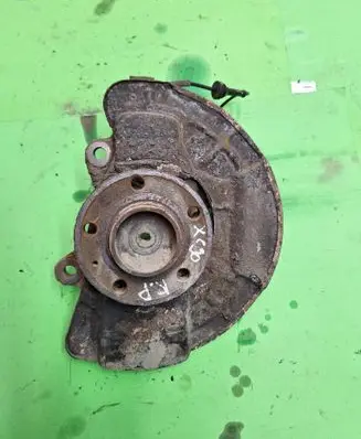 Volvo XC90 Front wheel hub spindle knuckle