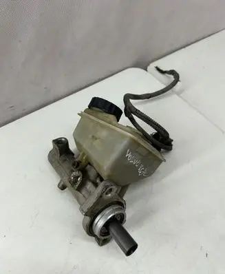Volvo XC70 Master brake cylinder 03350884532 4009799