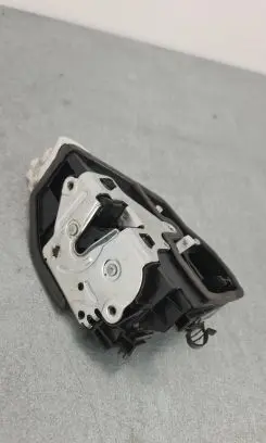BMW X6 E71 Front door lock 7276661