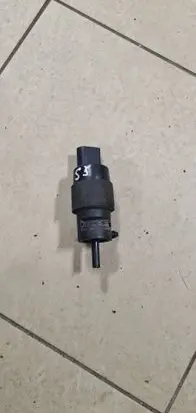 Audi A8 S8 D4 4H Windscreen/windshield washer pump 1K5955651