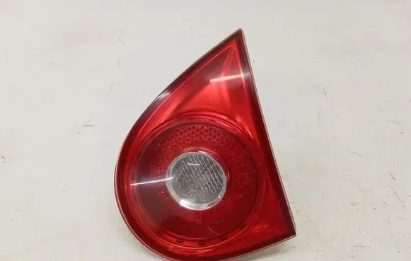 Volkswagen Golf V Tailgate rear/tail lights 1K6945094J