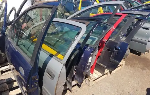 Volvo S40, V40 Front door JUODOS
