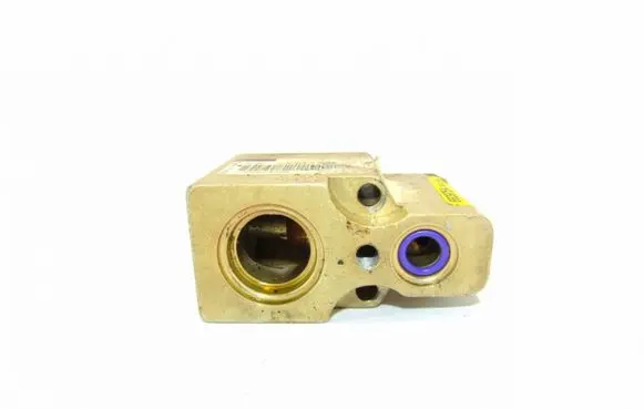 Skoda Octavia Mk1 (1U) Air conditioning (A/C) expansion valve 662975A