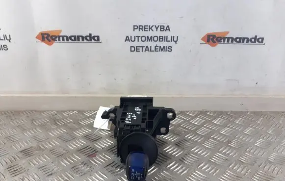 Toyota Prius (XW50) Gear shifter/selector 75G203LHD