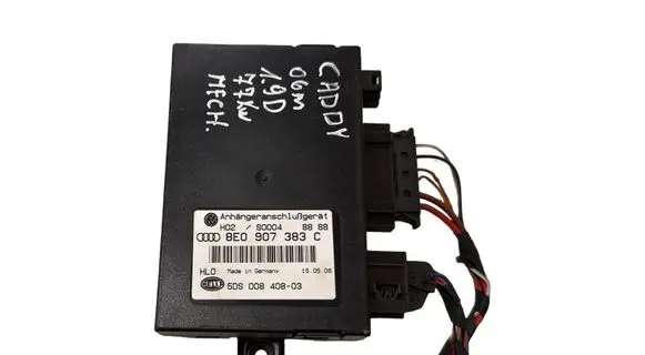 Volkswagen Caddy Tow bar trailer control unit/module 8E0907383C 5DS00840803