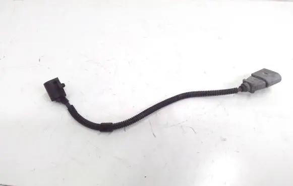 Volkswagen PASSAT B6 Camshaft position sensor 03G906433A