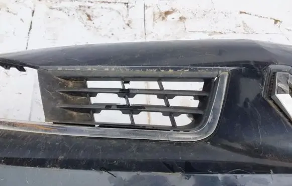 Renault Megane II Front bumper lower grill